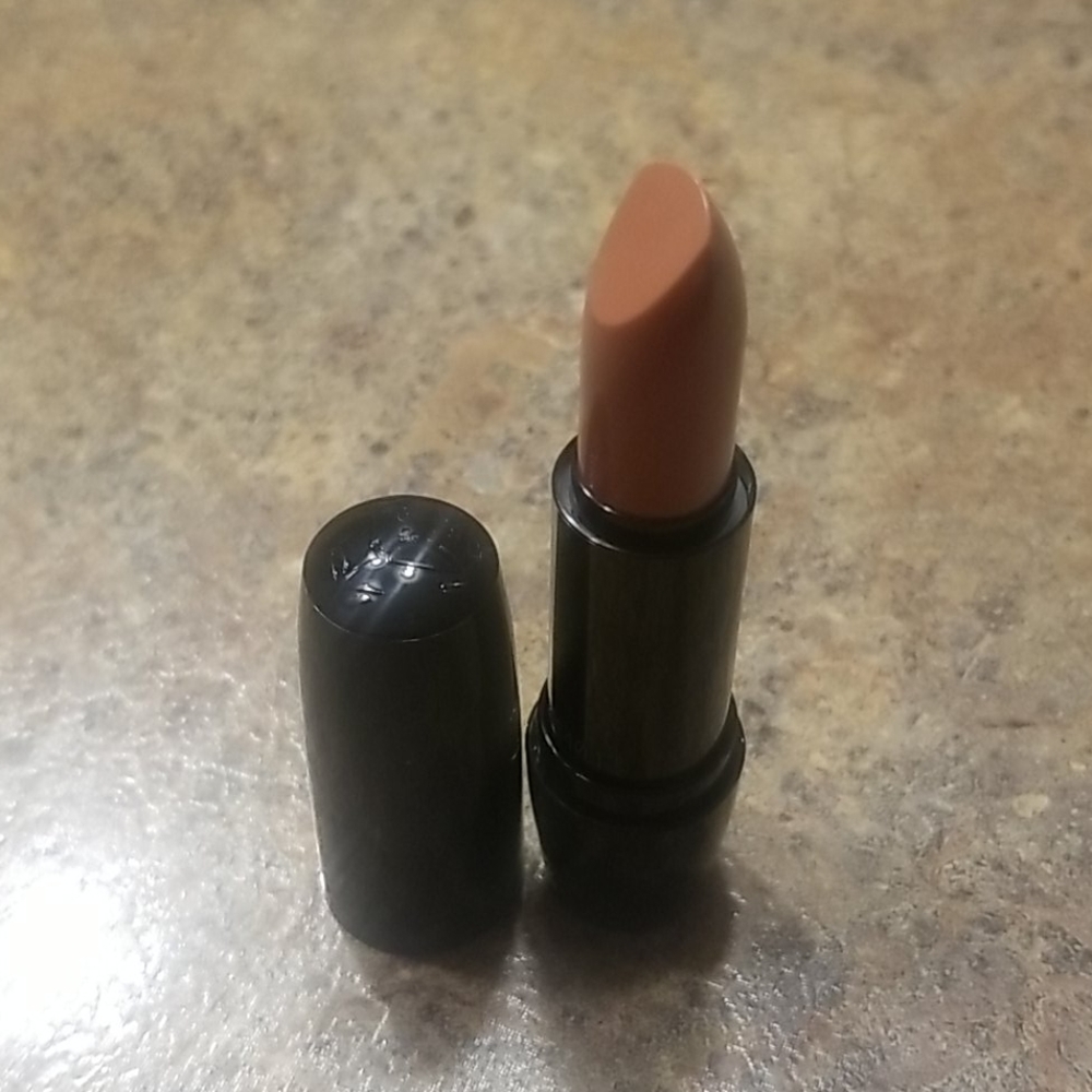 🦋sale🦋NWOT nude Lancome lipstick - Picture 2 of 4